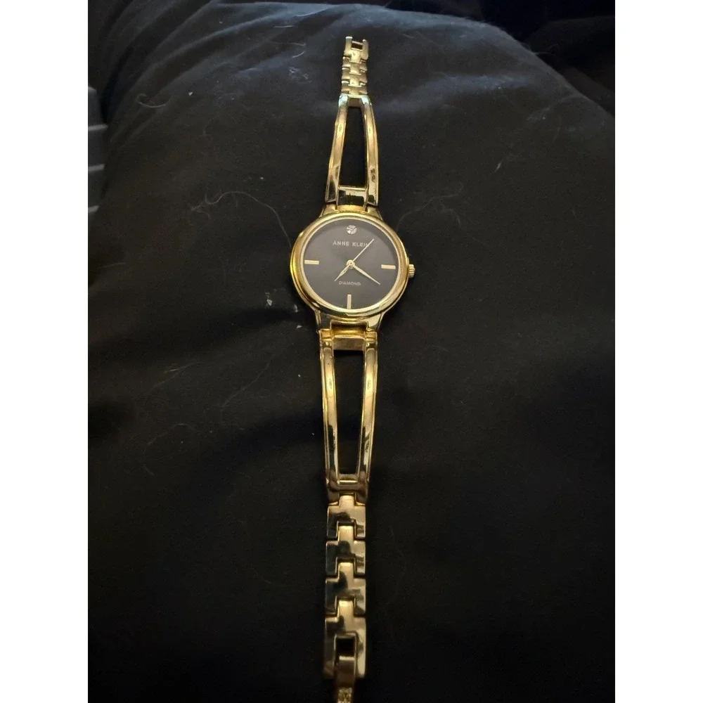 Anne Klein anne klein